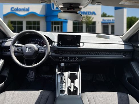 Used 2025 Honda Accord LX image 30