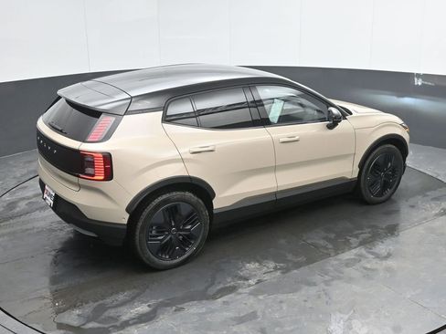 New 2026 Volvo EX30 Cross Country Ultra w/ Protection Package Premier AWD/4WD image 30