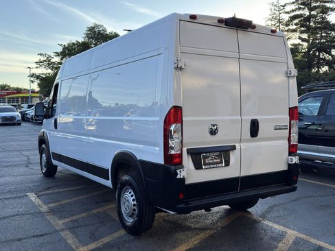 Used 2026 RAM ProMaster 2500 w/ Convenience Group FWD image 8