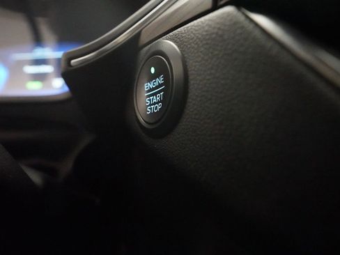 Used 2020 Ford Escape Titanium AWD/4WD image 31