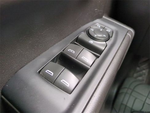 Used 2022 Chevrolet Silverado 1500 Custom image 27