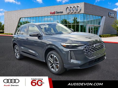 Certified 2025 Audi Q5 Premium w/ Convenience Package AWD/4WD image 1