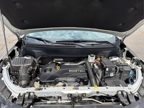 Used 2019 Chevrolet Equinox LT FWD image 11