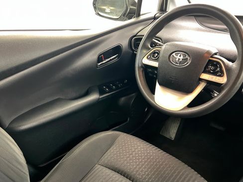 Used 2018 Toyota Prius Two w/ Prius Two Safety Plus Package FWD image 11