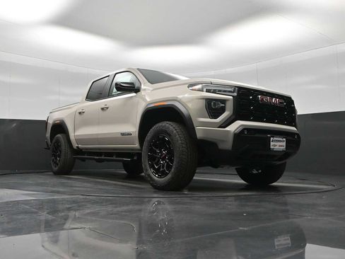 New 2026 GMC Canyon Elevation w/ Convenience Package image 18