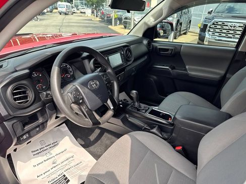 Used 2018 Toyota Tacoma SR w/ SR Convenience Package AWD/4WD image 14