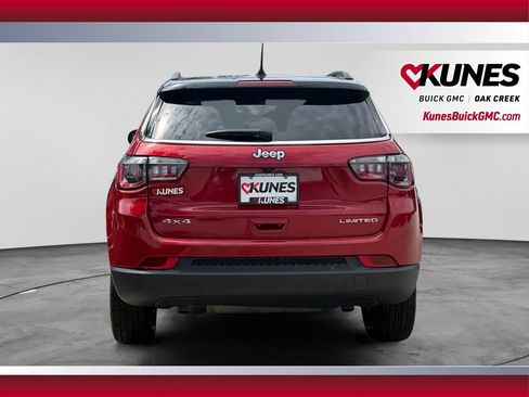 Used 2025 Jeep Compass Limited AWD/4WD image 9