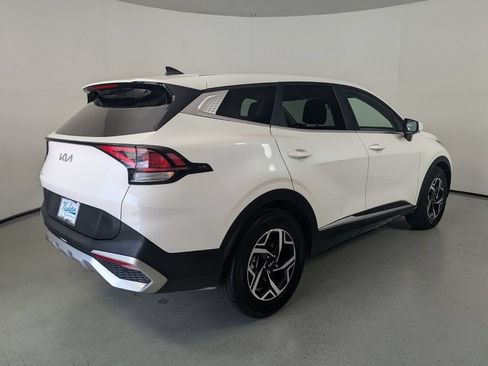 Used 2023 Kia Sportage LX FWD image 6