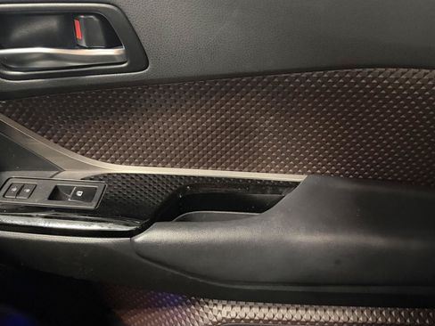 Used 2019 Toyota C-HR Limited FWD image 26