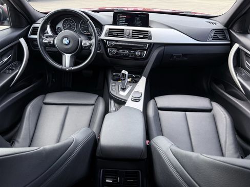 Used 2017 BMW 320i Sedan image 10