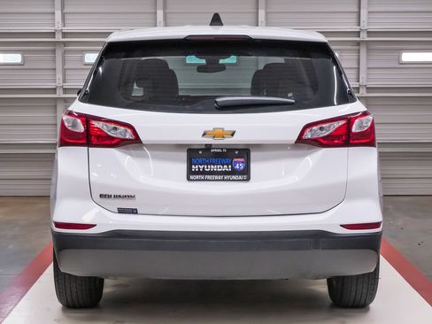 Used 2021 Chevrolet Equinox LS FWD image 7