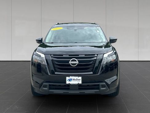 Used 2024 Nissan Pathfinder SV w/ SV Premium Package AWD/4WD image 8