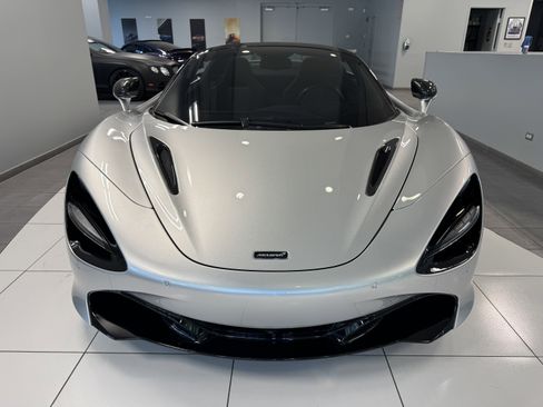 Used 2022 McLaren 720S Performance image 9