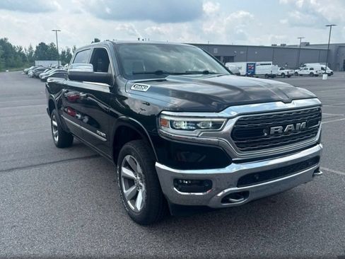 Used 2019 RAM 1500 Limited AWD/4WD image 3