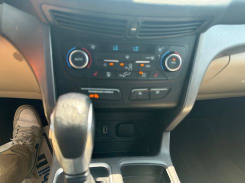 Used 2018 Ford Escape SE AWD/4WD image 12