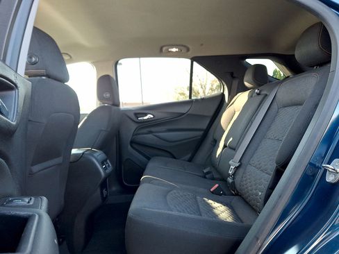 Used 2021 Chevrolet Equinox LT AWD/4WD image 19