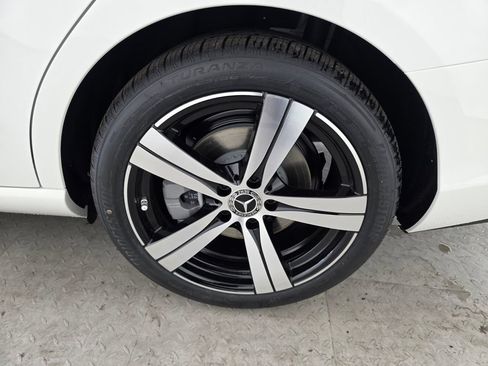New 2026 Mercedes-Benz C 300 Sedan image 12