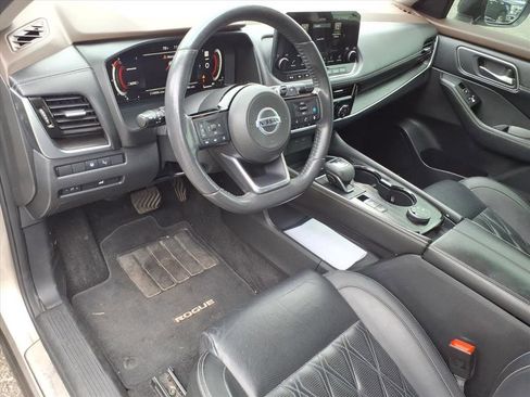 Used 2021 Nissan Rogue Platinum AWD/4WD image 11