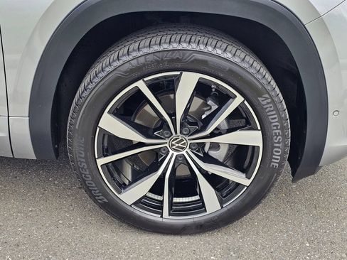 Used 2024 Volkswagen Atlas Cross Sport SEL Premium R-Line AWD/4WD image 9
