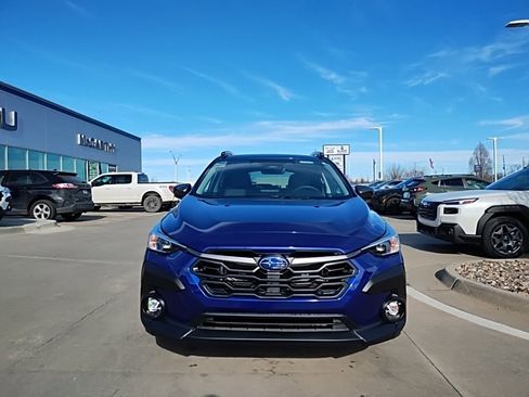 Used 2026 Subaru Crosstrek 2.0i Premium image 3