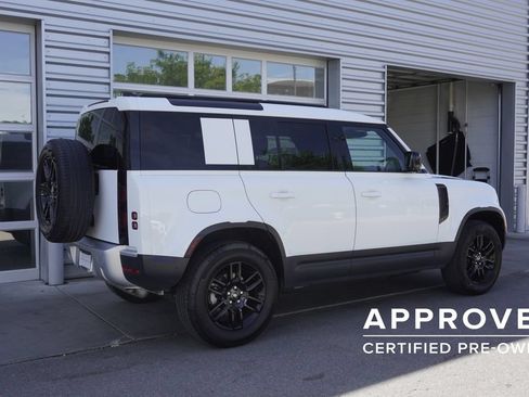 Used 2025 Land Rover Defender 110 S AWD/4WD image 4