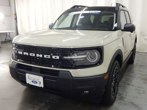New 2025 Ford Bronco Sport Outer Banks w/ Outer Banks Tech Package+ image 8