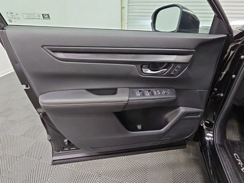 Used 2025 Honda CR-V Sport-L image 30