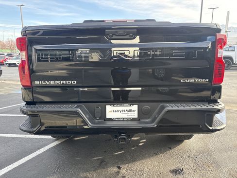 New 2025 Chevrolet Silverado 1500 Custom image 4