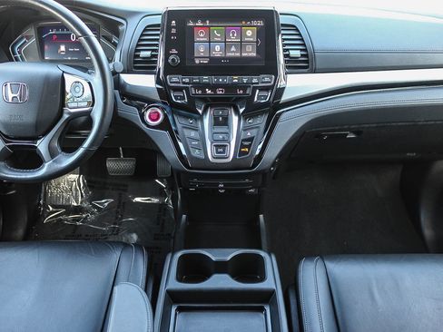 Used 2023 Honda Odyssey Touring image 13