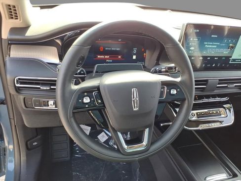 New 2026 Lincoln Corsair Reserve image 21