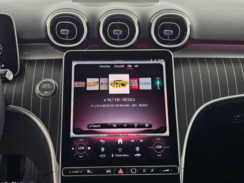 Used 2025 Mercedes-Benz C 300 Sedan image 25