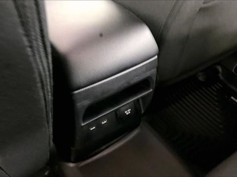 Used 2022 Ford Ranger XLT w/ Equipment Group 301A Mid AWD/4WD image 32