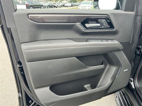 New 2026 GMC Yukon Elevation image 10