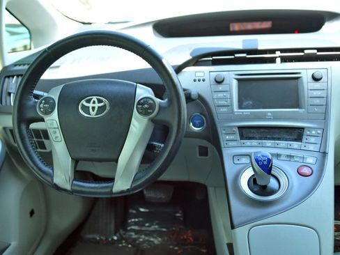 Used 2012 Toyota Prius Three image 36