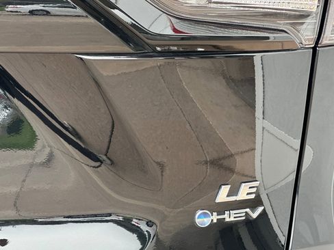 Certified 2025 Toyota RAV4 LE image 33