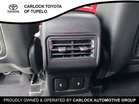 Used 2023 Lincoln Corsair Reserve w/ Jet Appearance Package image 18