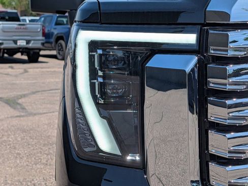 New 2026 GMC Sierra 3500 Denali w/ Denali Reserve Package AWD/4WD image 4