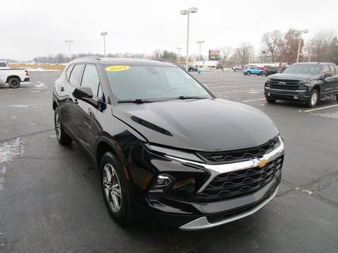 Certified 2024 Chevrolet Blazer LT w/ Convenience Package image 5