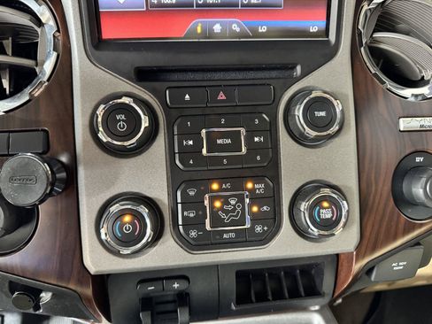 Used 2013 Ford F350 Lariat w/ Lariat Ultimate Pkg AWD/4WD image 19