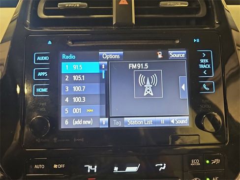 Used 2017 Toyota Prius Three image 20