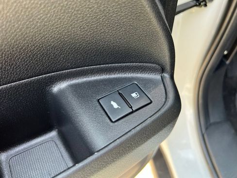 Used 2021 Honda Pilot Special Edition image 16