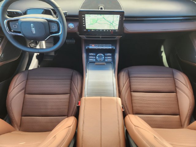 New 2026 Lincoln Nautilus Reserve w/ Jet Appearance Package AWD/4WD image 11