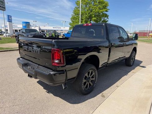 New 2026 RAM 2500 Big Horn AWD/4WD image 4