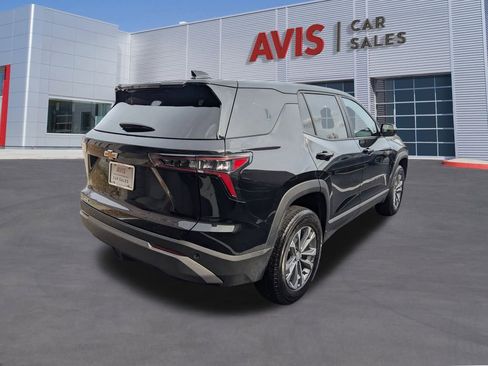 Used 2025 Chevrolet Equinox LT image 6