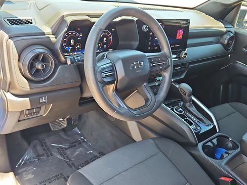 Used 2025 Chevrolet Colorado Trail Boss AWD/4WD image 13