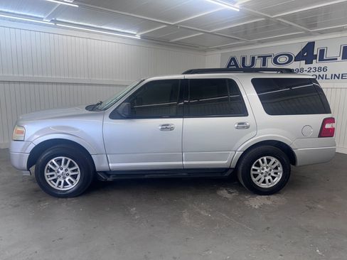 Used 2011 Ford Expedition XLT image 8