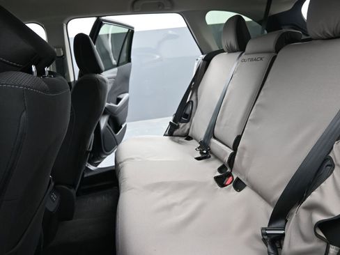 Used 2024 Subaru Outback Premium image 17