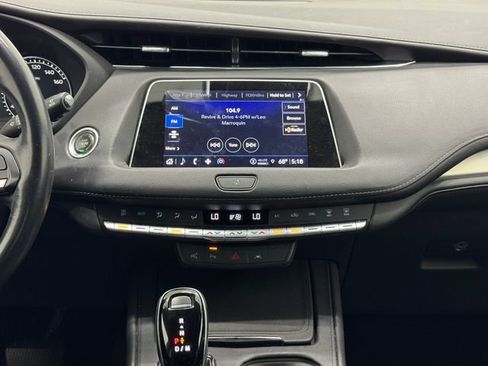 Used 2022 Cadillac XT4 Premium Luxury w/ Enhanced Visibility Package image 4