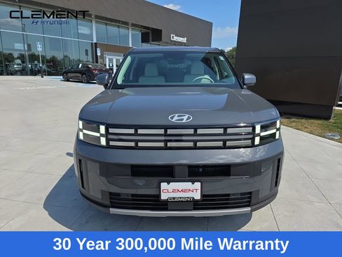 New 2026 Hyundai Santa Fe SE image 2