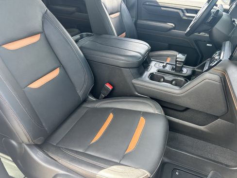 Certified 2025 GMC Sierra 1500 AT4 AWD/4WD image 10